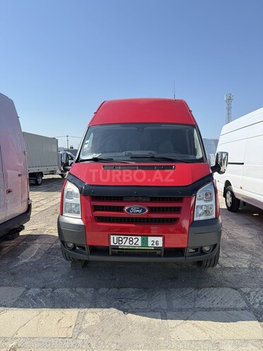 Ford Transit-1
