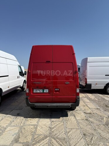 Ford Transit-2