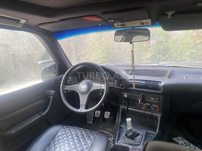 BMW 525-7
