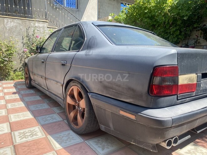 BMW 525-4