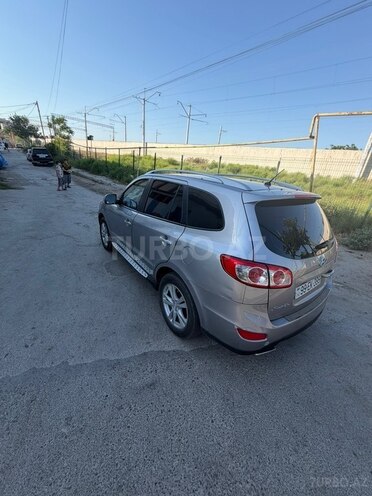 Hyundai Santa Fe-8