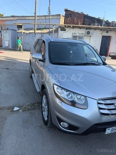 Hyundai Santa Fe-3