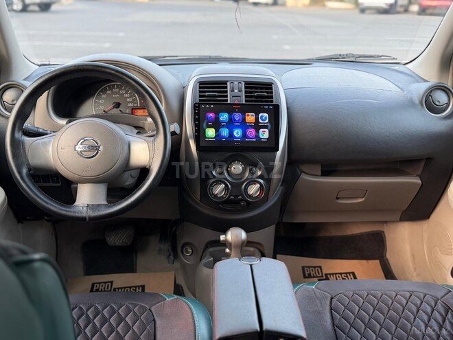 Nissan March-5