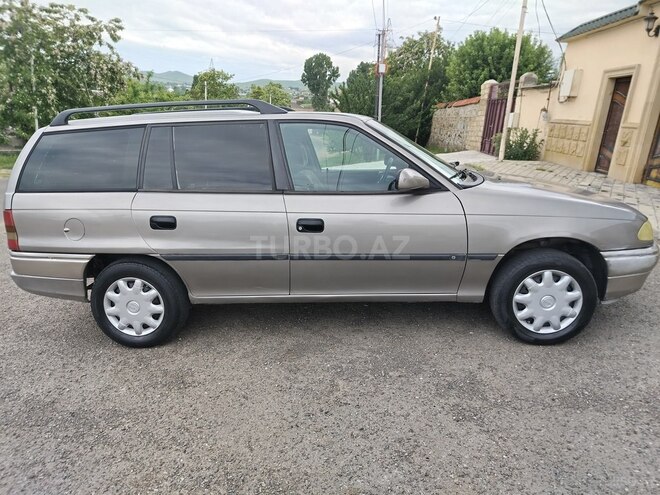 Opel Astra-3