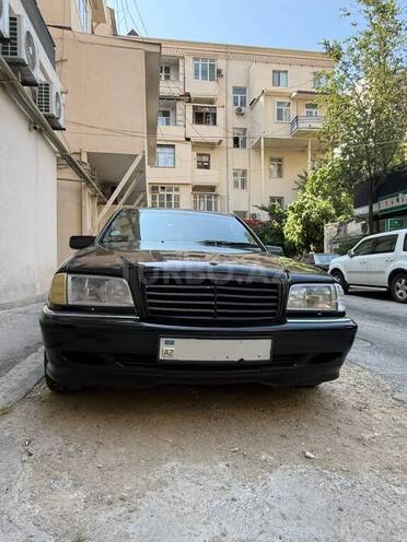 Mercedes C 280-1