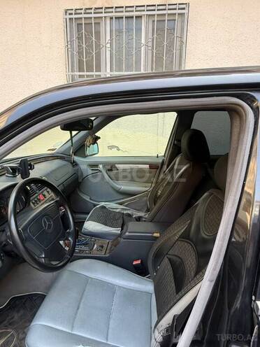 Mercedes C 280-4