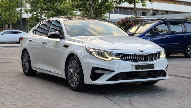 Kia Optima-4