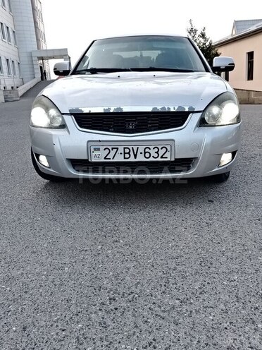 LADA (VAZ) Priora-1
