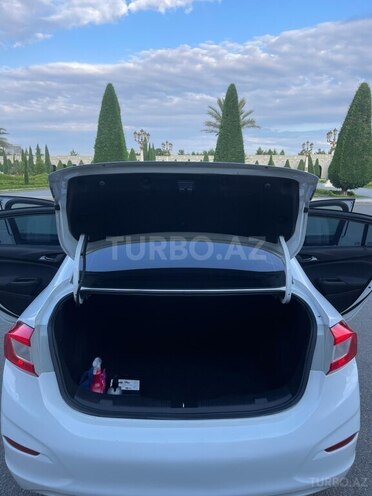 Chevrolet Cruze-3