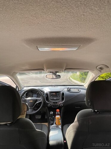 Chevrolet Cruze-10