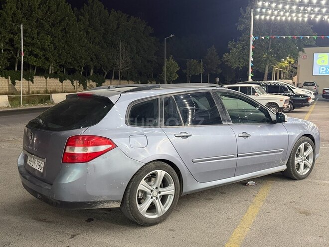 Renault Megane-2