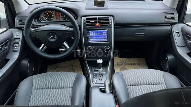 Mercedes B 170-17