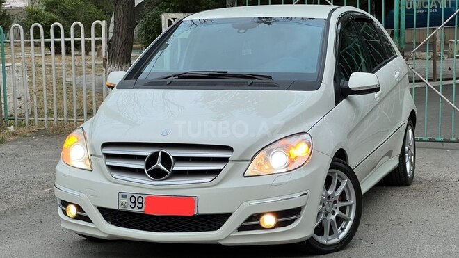 Mercedes B 170-8
