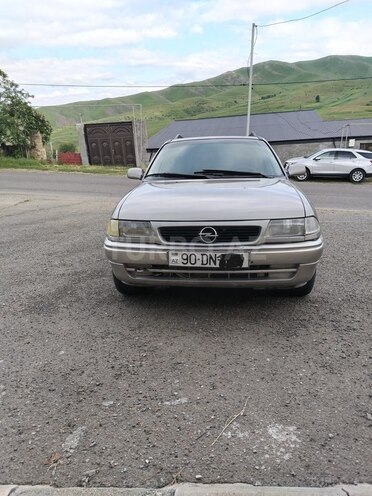 Opel Astra-1