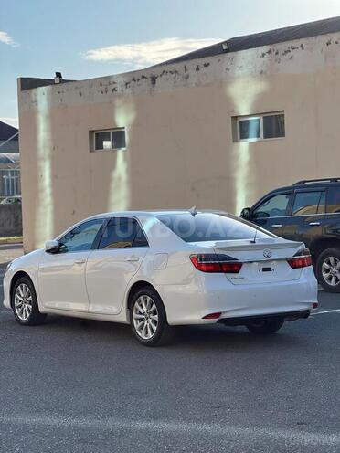 Toyota Camry-4