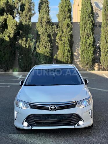 Toyota Camry-1