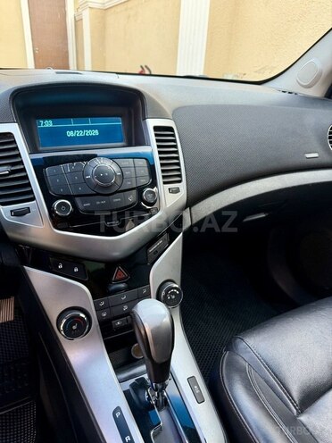 Chevrolet Cruze-9