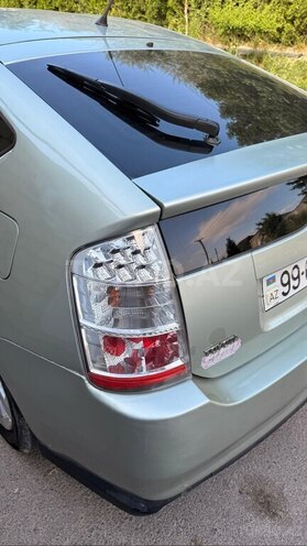 Toyota Prius-11