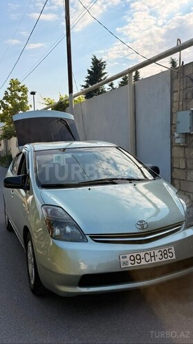 Toyota Prius-2