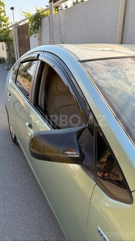 Toyota Prius-6