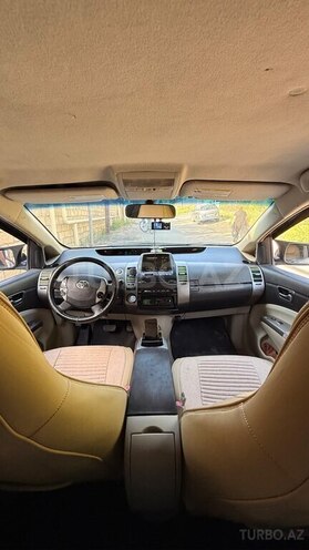 Toyota Prius-14