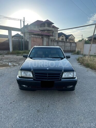 Mercedes C 230-1