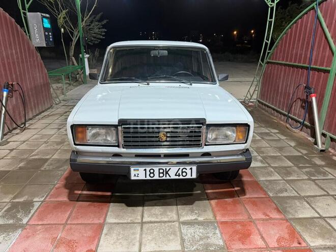 LADA (VAZ) 2107-1