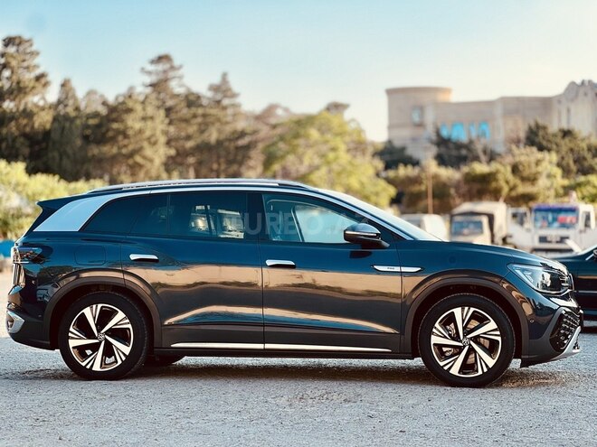 Volkswagen ID.6 Crozz-6