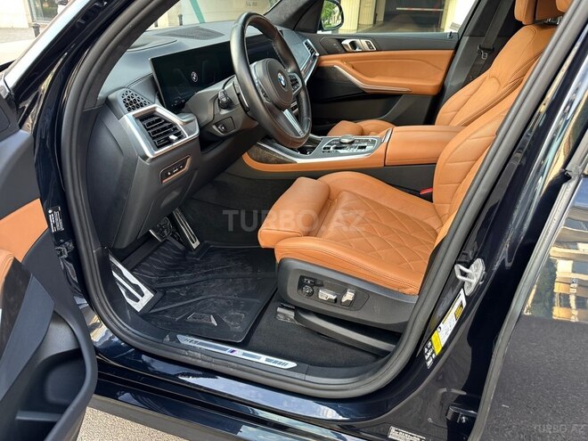 BMW X7-8