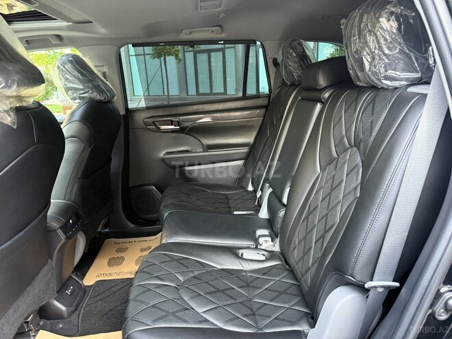 Toyota Highlander-10