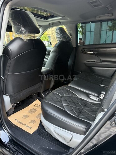 Toyota Highlander-11