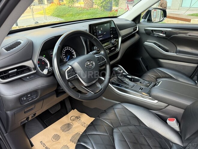 Toyota Highlander-8