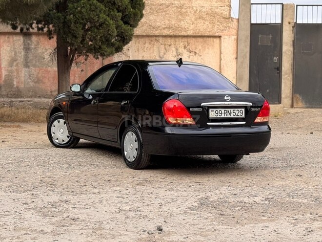 Nissan Sunny-9