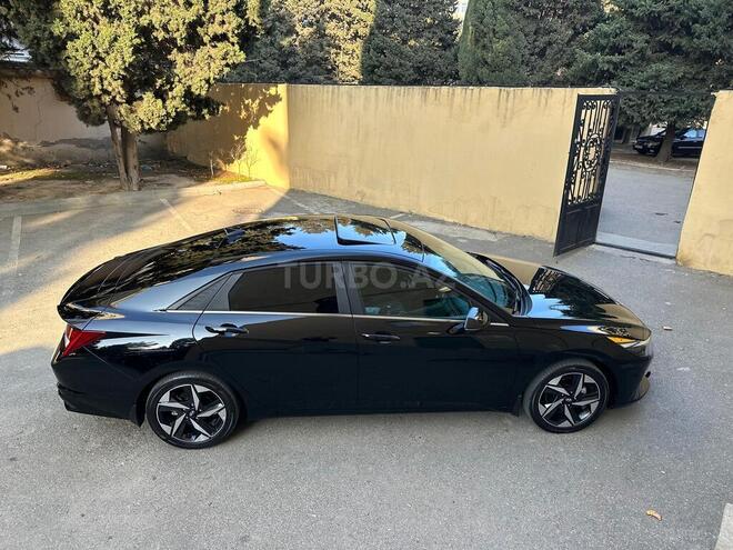 Hyundai Elantra-7