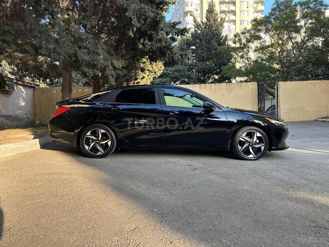 Hyundai Elantra-8