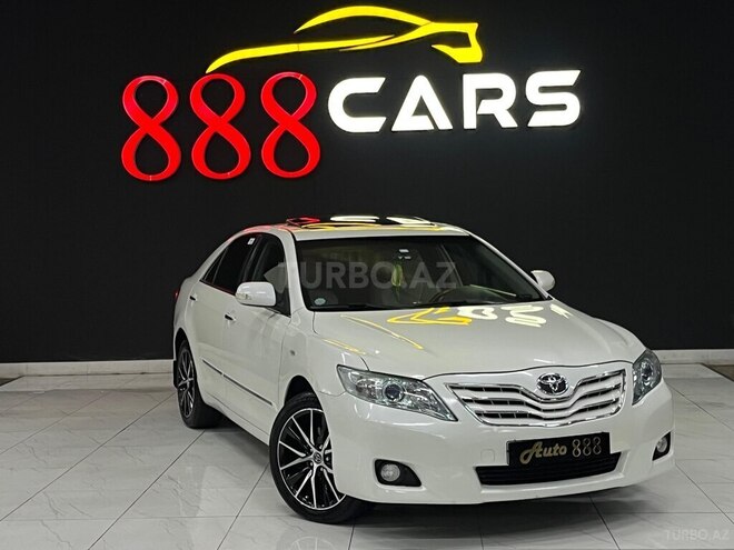 Toyota Camry-1