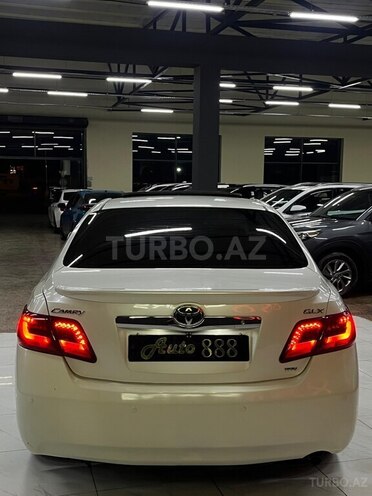 Toyota Camry-7
