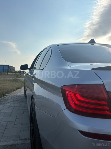 BMW 528-8