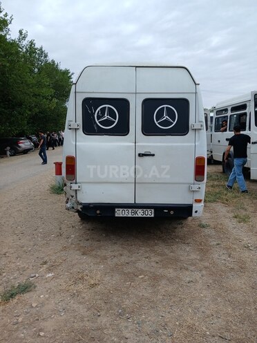 Mercedes 410 D-2