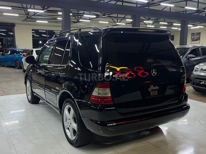 Mercedes ML 320-2