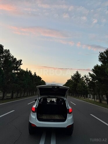 Hyundai ix35-12