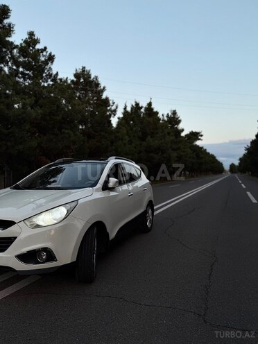 Hyundai ix35-13