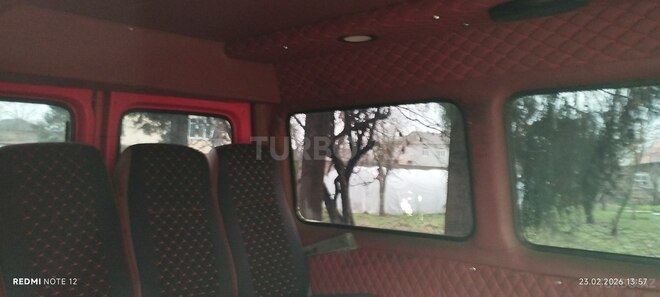 Ford Transit-3