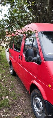 Ford Transit-5