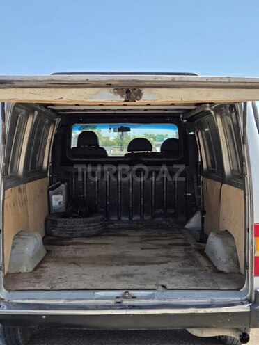 Ford Transit-8
