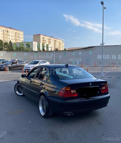 BMW 323-3