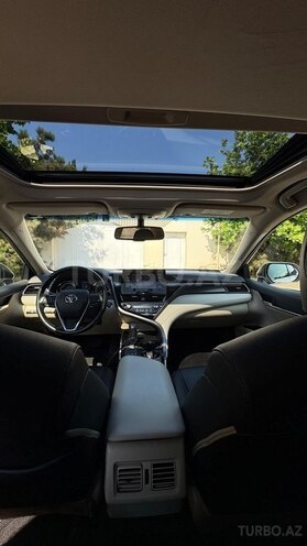 Toyota Camry-8