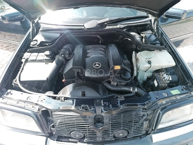 Mercedes C 240-6