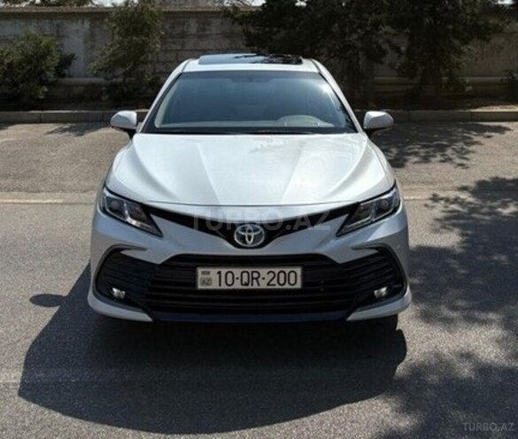 Toyota Camry-1