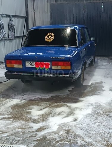 LADA (VAZ) 2107-2